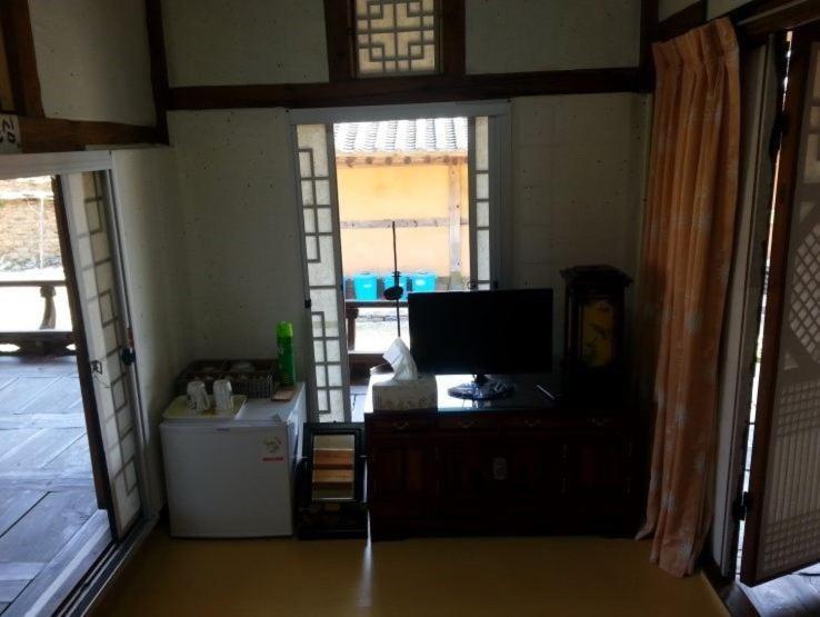 Hotel Goseong Choi Pilgan'S Old House Chambre photo