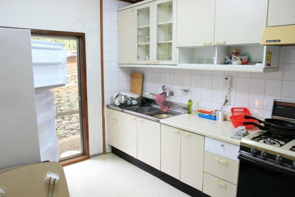 Hotel Goseong Choi Pilgan'S Old House Extérieur photo