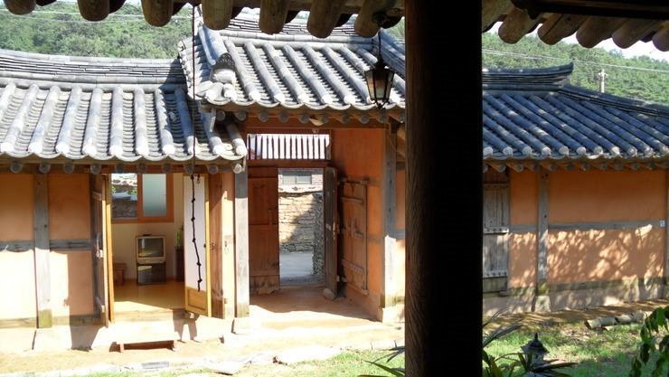 Hotel Goseong Choi Pilgan'S Old House Extérieur photo